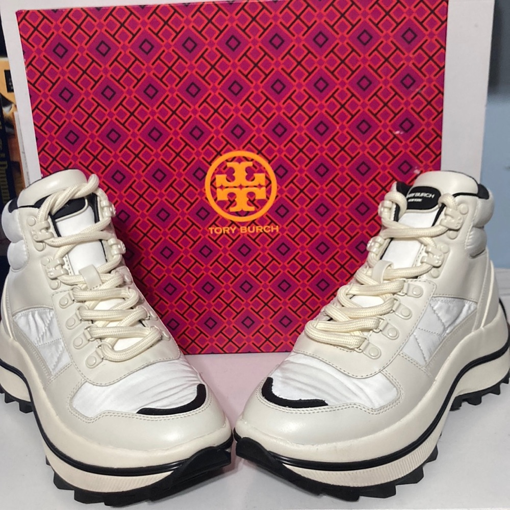NIB Tory Burch Adventure Hiker